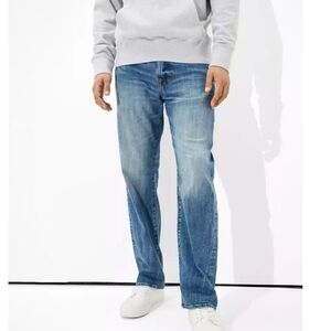 American Eagle AirFlex+ Relaxed Straight Jean size 28 x 32 A3